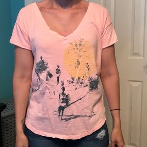 Vintage peachy v neck